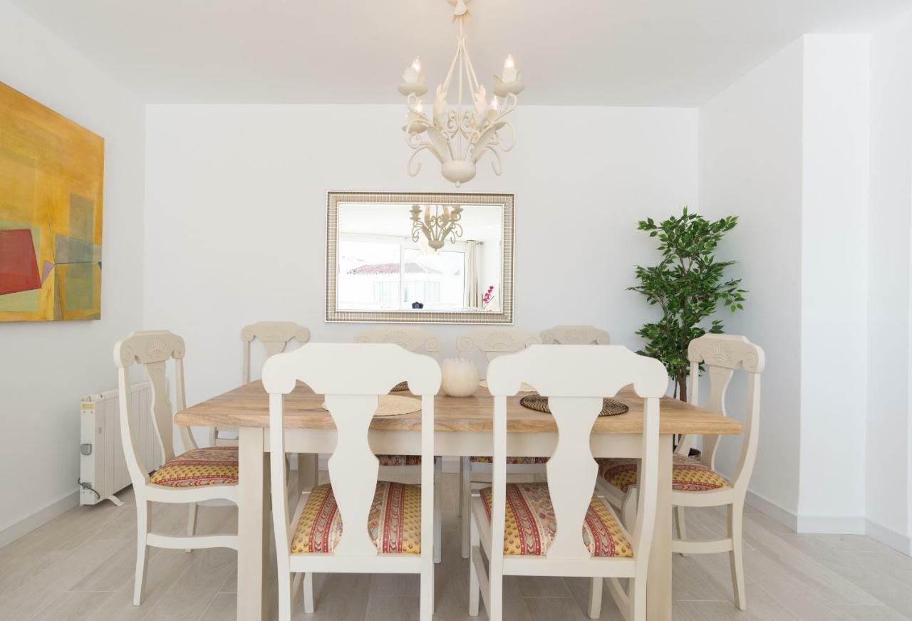 Tgh/ Marbella Beachfront And Center Ngoại thất bức ảnh