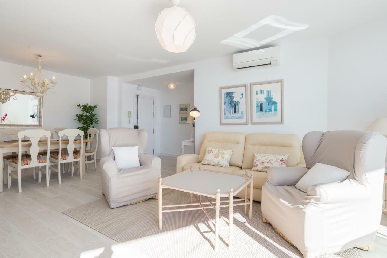 Tgh/ Marbella Beachfront And Center Ngoại thất bức ảnh