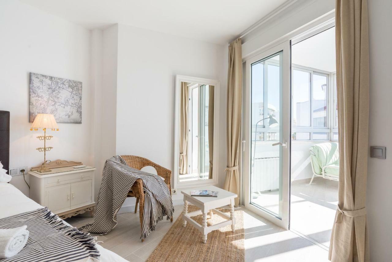 Tgh/ Marbella Beachfront And Center Ngoại thất bức ảnh